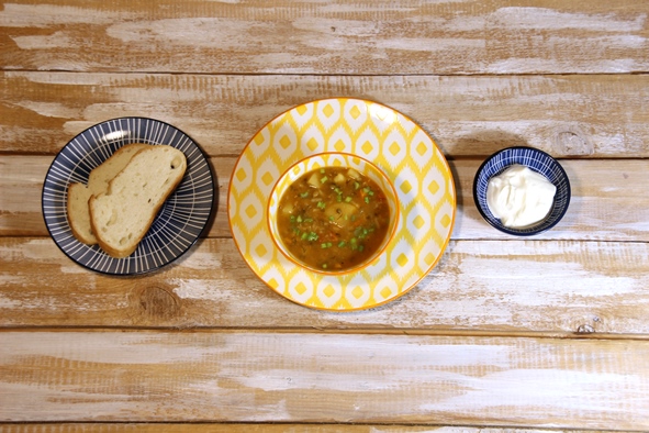 Суп с машем, рисом, овощами, специями