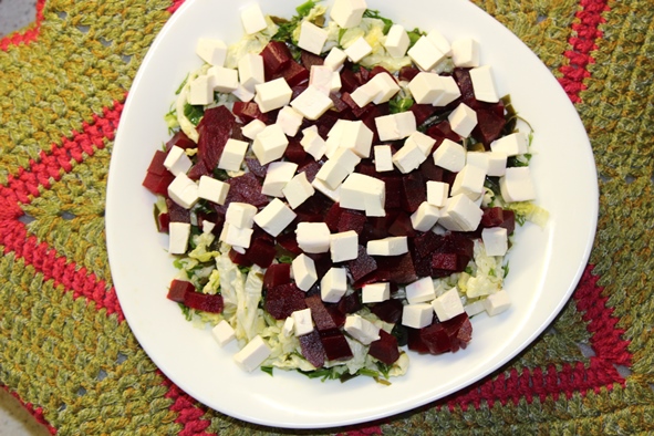 Салатово-свекольный салат со специями