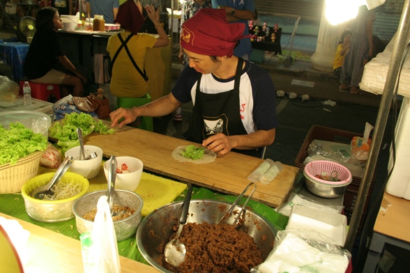 Спринг роллы (spring rolls), тайская кухня, закуска, специи, приправы, пряности